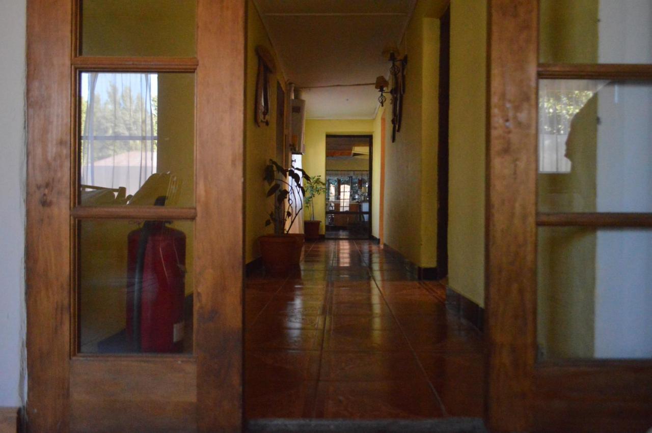 Hostal Y Cabanas Vientos Del Sur Puerto Ingeniero Ibanez エクステリア 写真